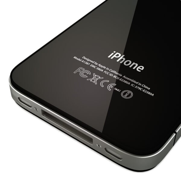 8777 Apple iPhone 4 and iPad 2 with Smart Cover